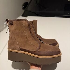 New🤎UGG® Women's CityFunc Zip Booties